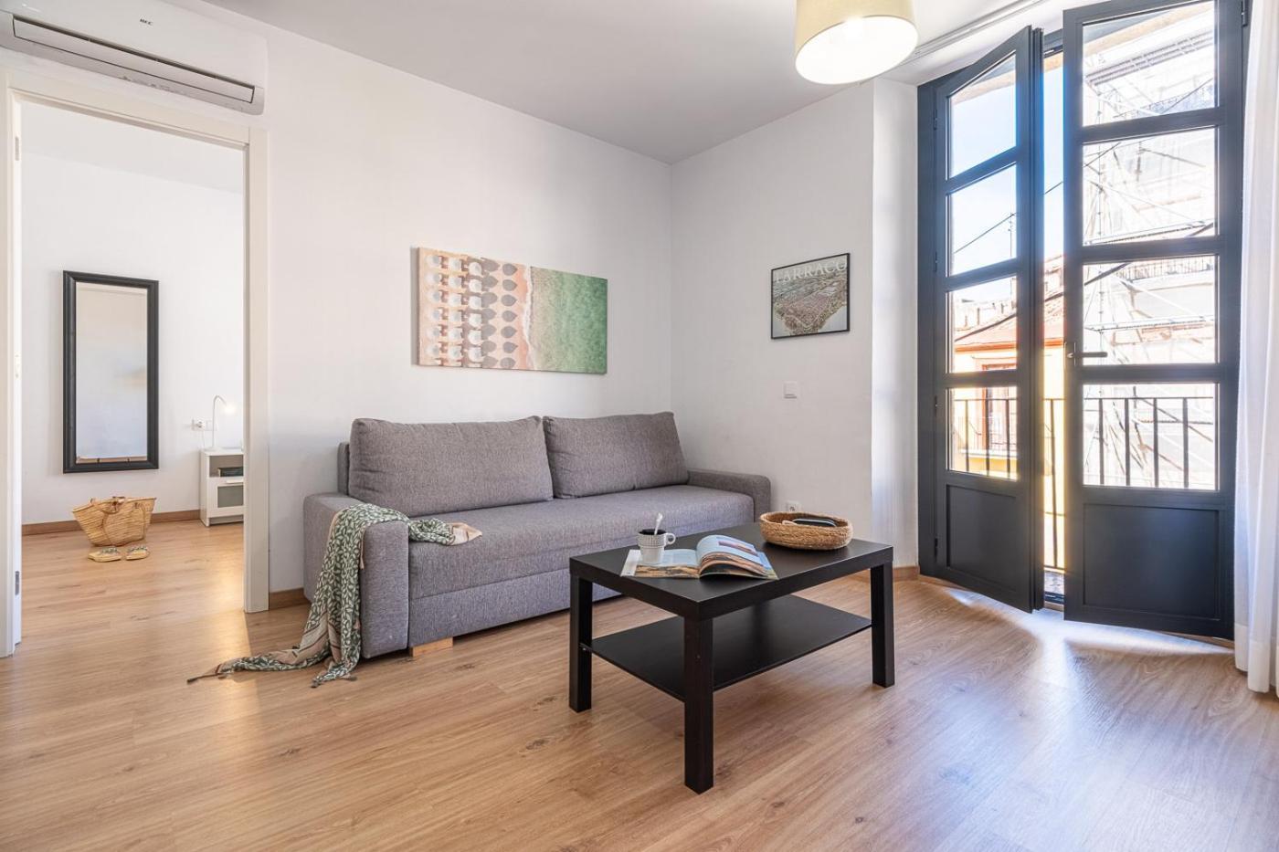 Tarragona Apartments Exterior photo